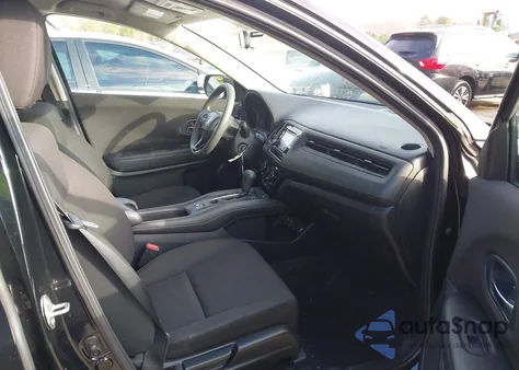 2017 Honda Hr-V Lx z USA, uszkodzony, nr VIN 3CZRU6H3XHM707445